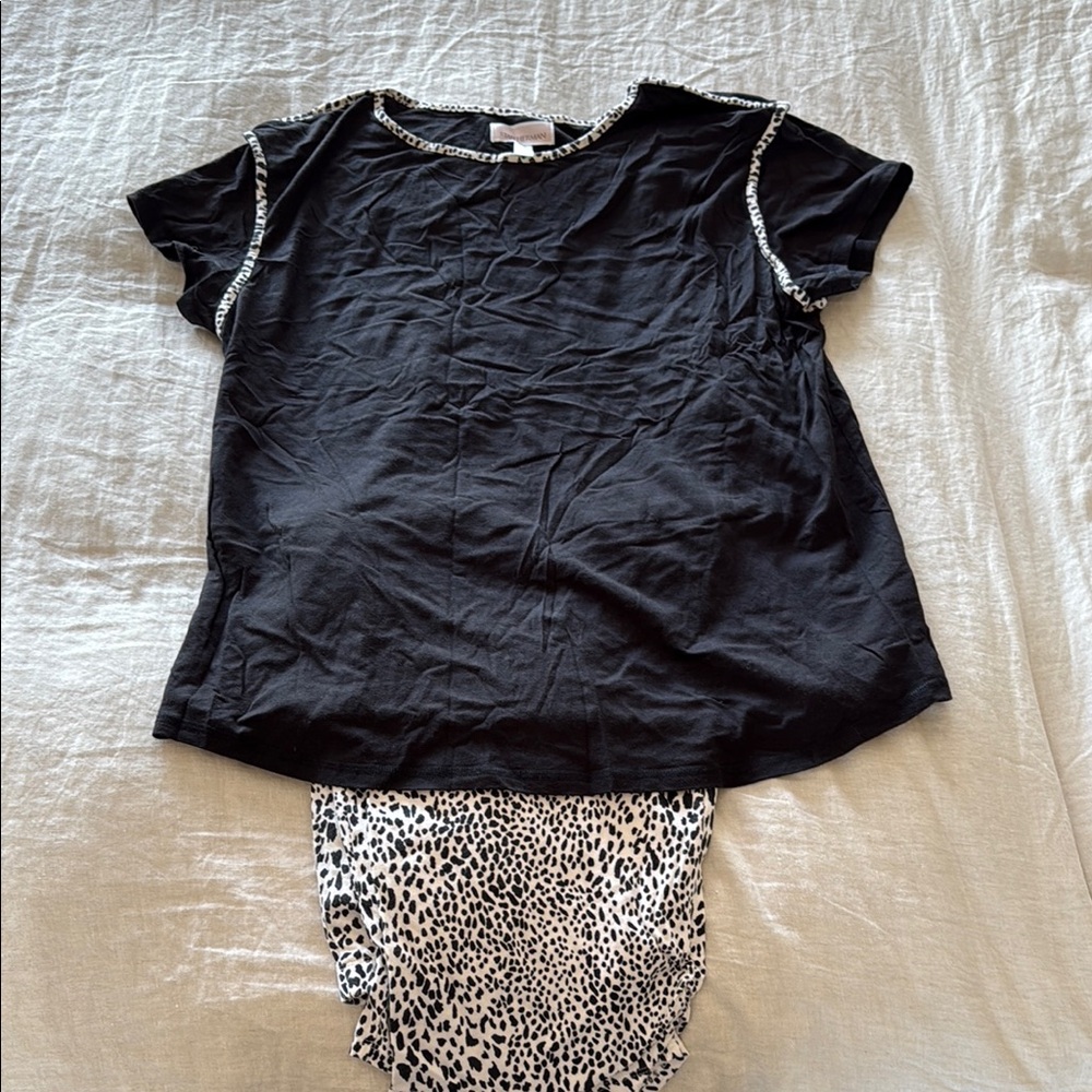 Black and White Pajama set with Relaxed Fit and Contrast Trim
